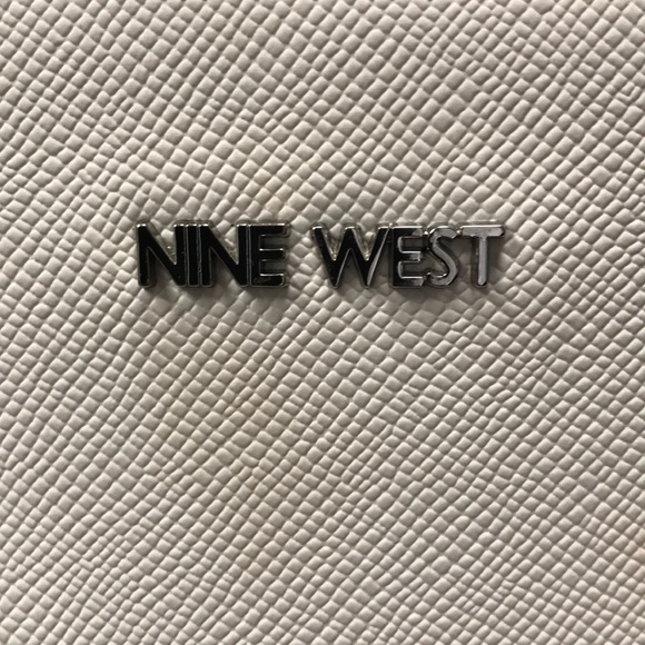 Brand new Nine West - Picture 2 of 3